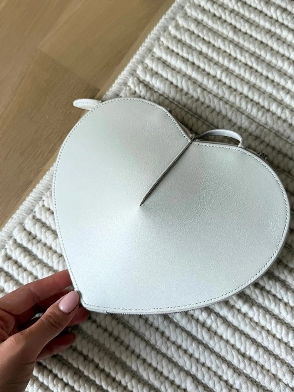 Alaïa Le Cœur Bag in Calfskin Le Cœur Bag in Calfskin Heart Mini Bag White